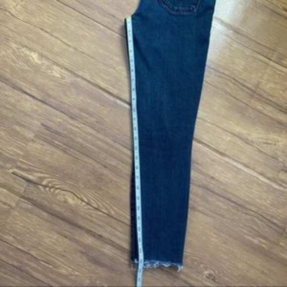J Brand‎ Capri Distress Size 26 - Picture 7 of 11